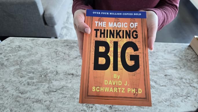 洋書 THE BIG BOOK OF MAGIC The-Magic-of-Thinking-Big-