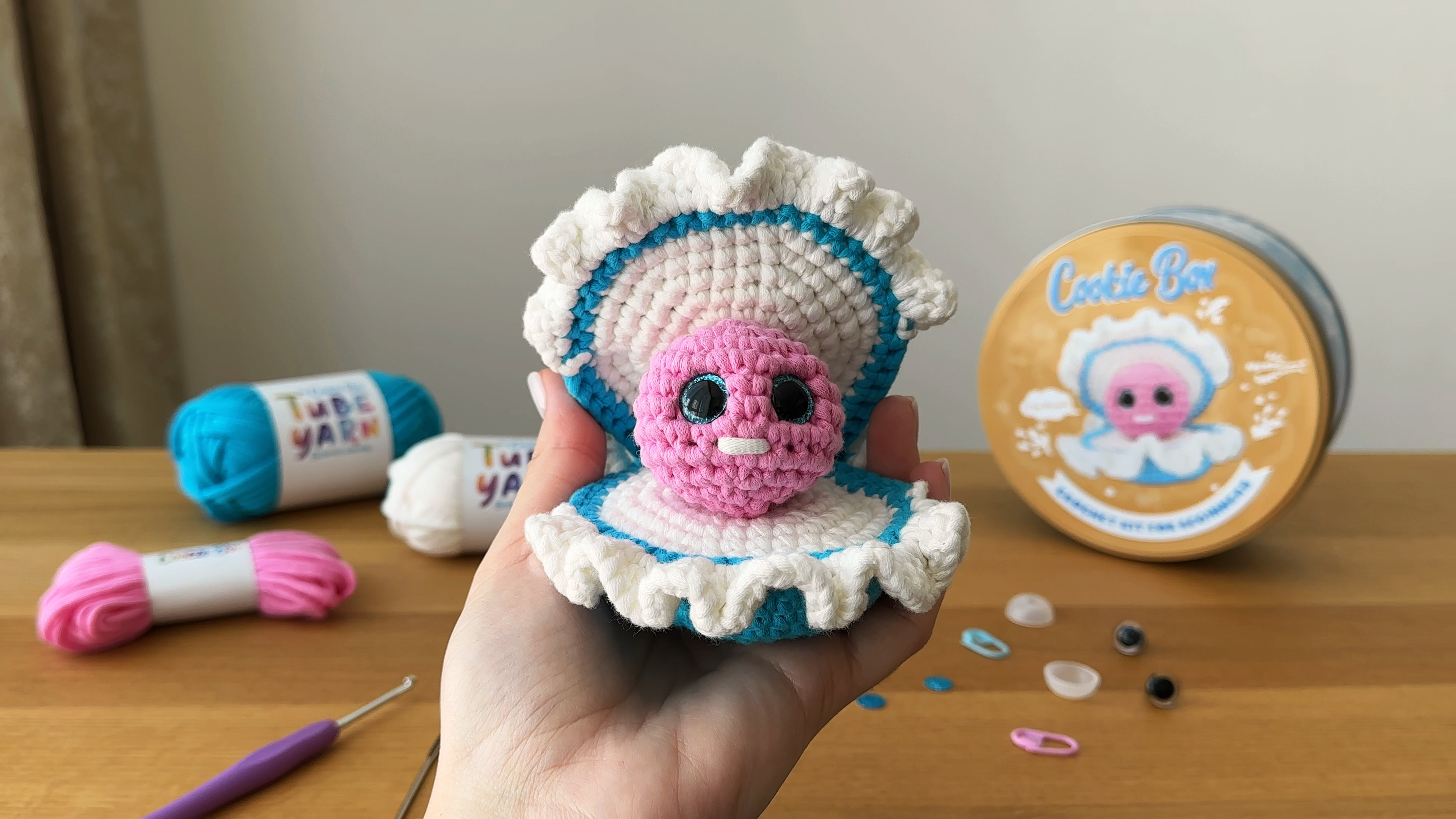 Nacollection! / onemi☆jelly Amazon.com: Cookie Box Original Crochet Kit for Beginners – Gift