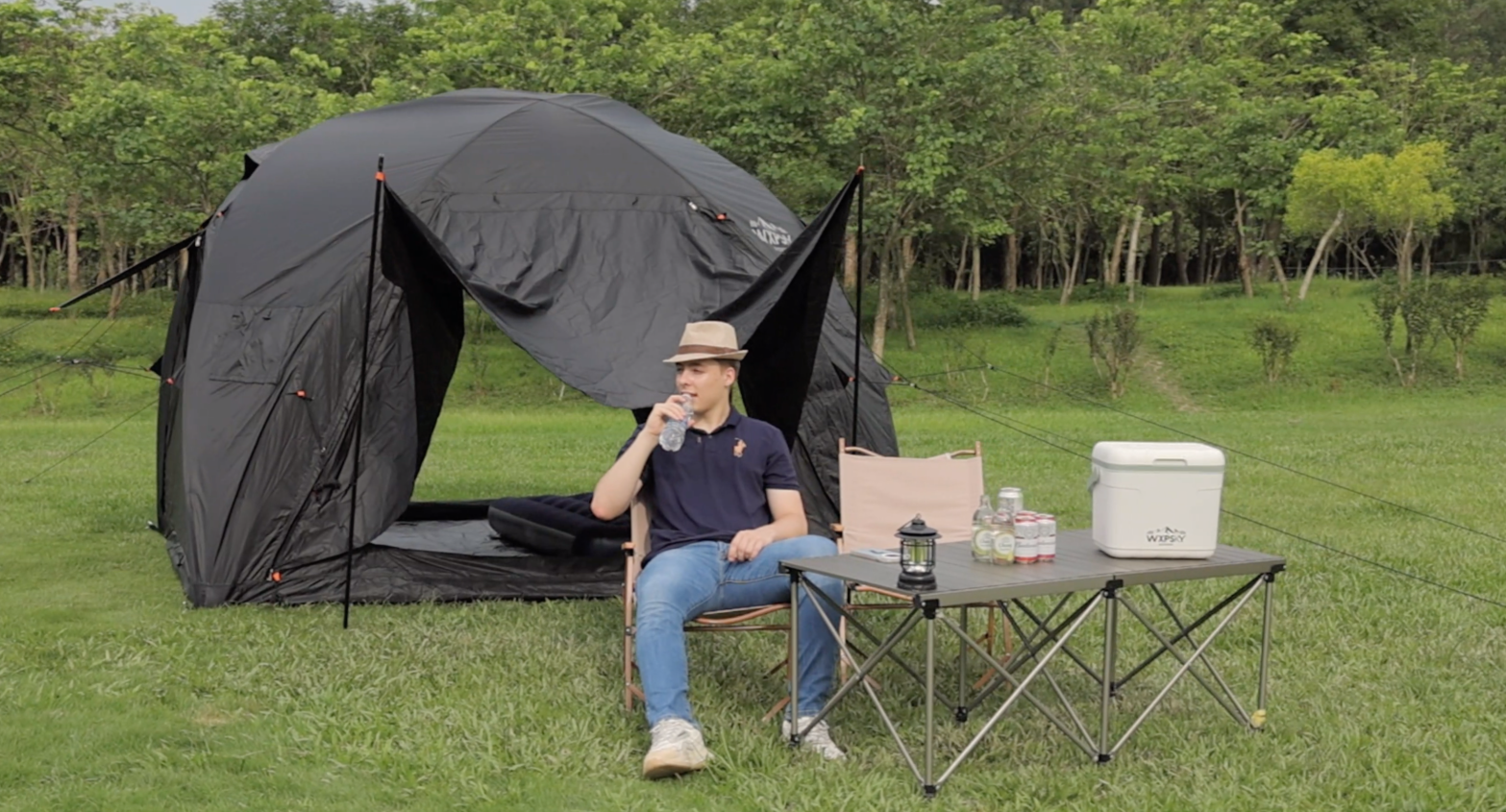 Amazon.com : Inflatable Tents Blow up Tents for Camping, 4-6 Persons 4 Season Oxford Cabin Tent with Pump, Easy Setup Waterproof with Mesh Windows & Doors Outdoor Sandgold (Black) : Sports & Outdoors