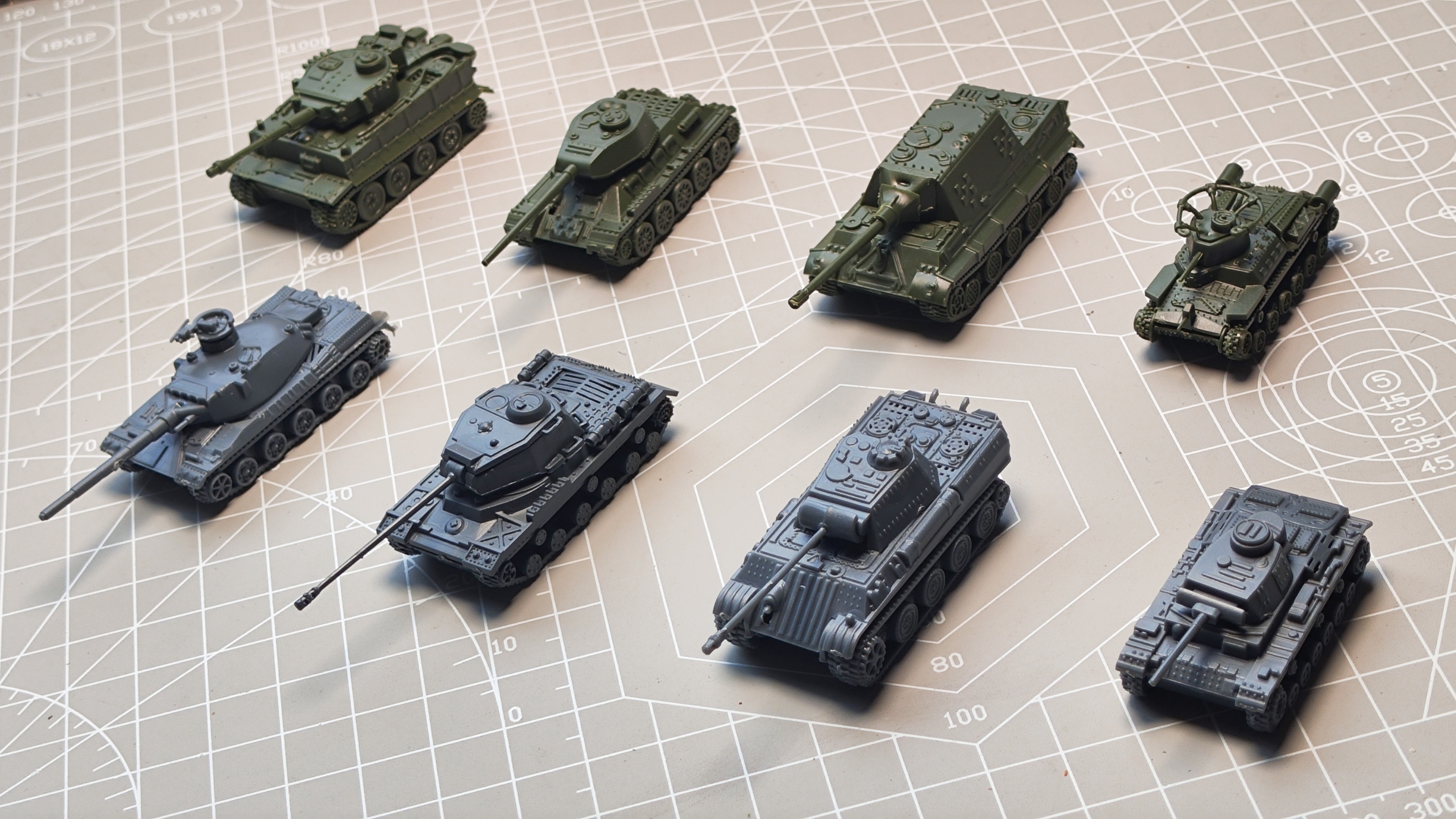 ★Tanka★ ①②③ 3台セット Amazon.com: INGWETECH 8 Pcs 1:144 Tank Toy Assembly Model Set Incl