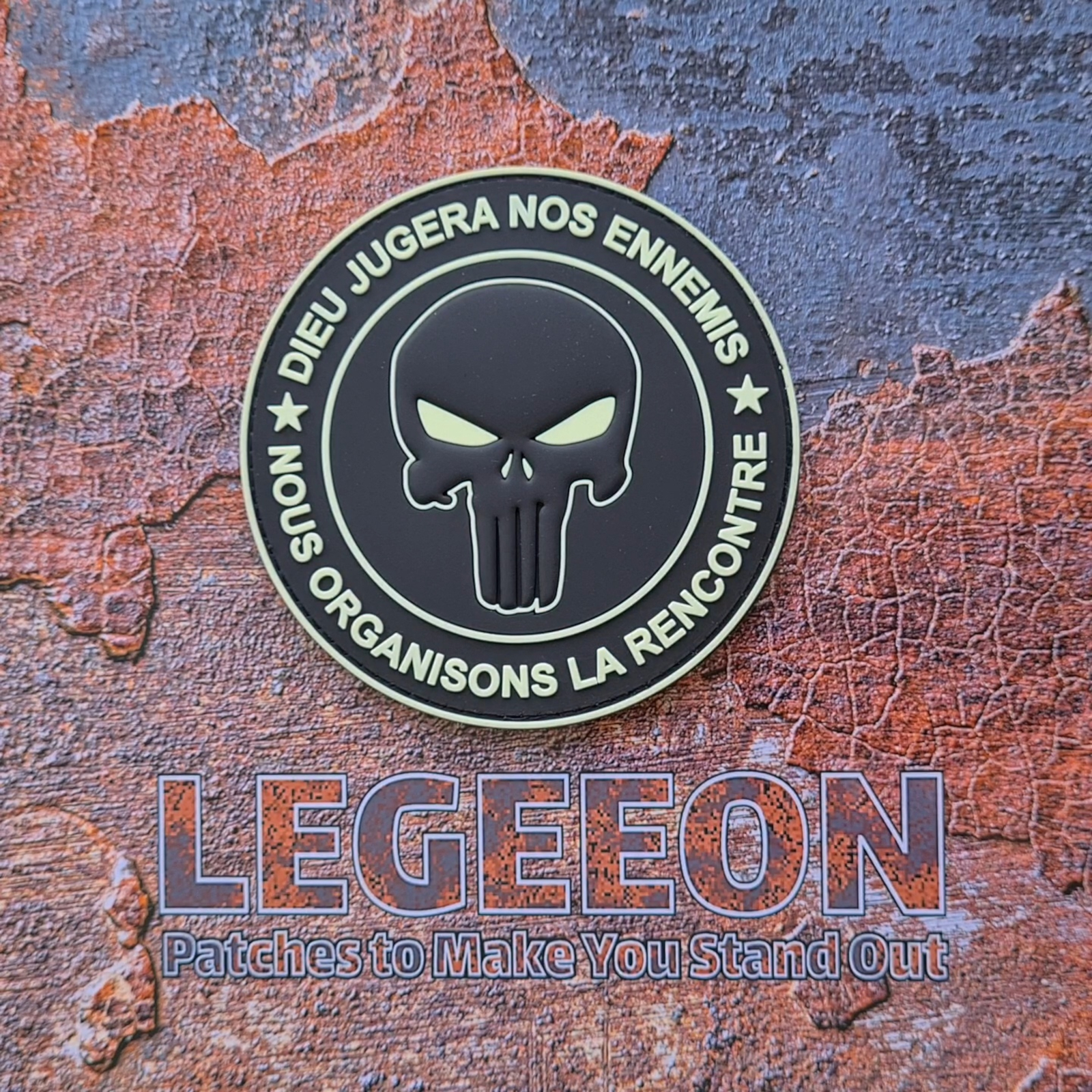 Patch PVC Punisher 'Dieu Jugera Nos Ennemis' - Noir Et Blanc, 3.6 Pouces - Fastener