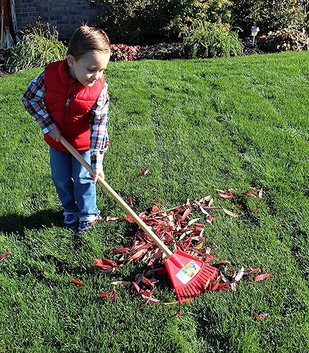 Emsco Group 9049-1AZ Rastrillo de hojas Little Diggers - Herramienta segura para niños - Jardín con tus hijos, rojo