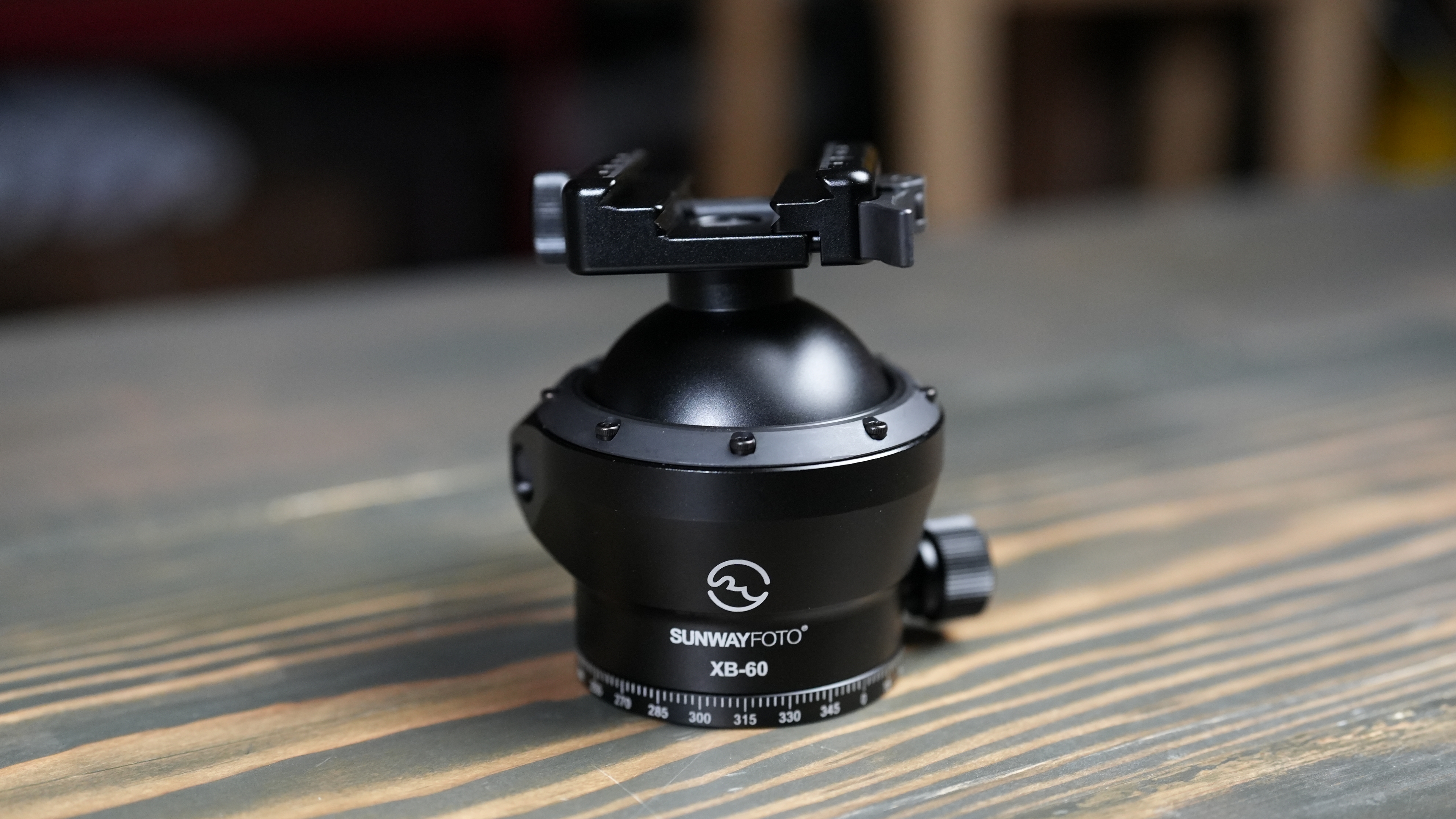Watch Sunwayfoto XB-60 - HEAVY DUTY! on Amazon Live