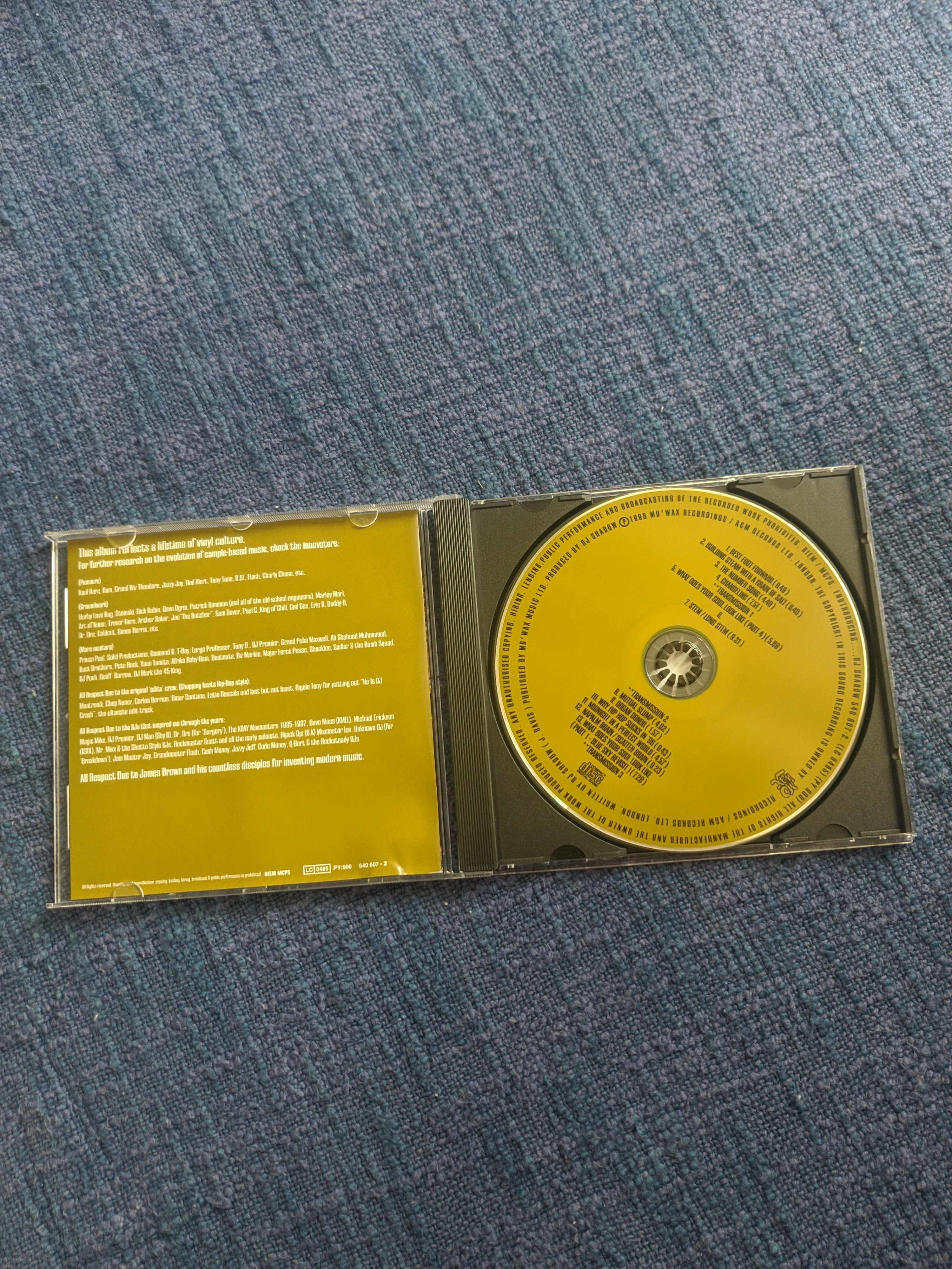 Amazon.co.jp: Entroducing..: ミュージック