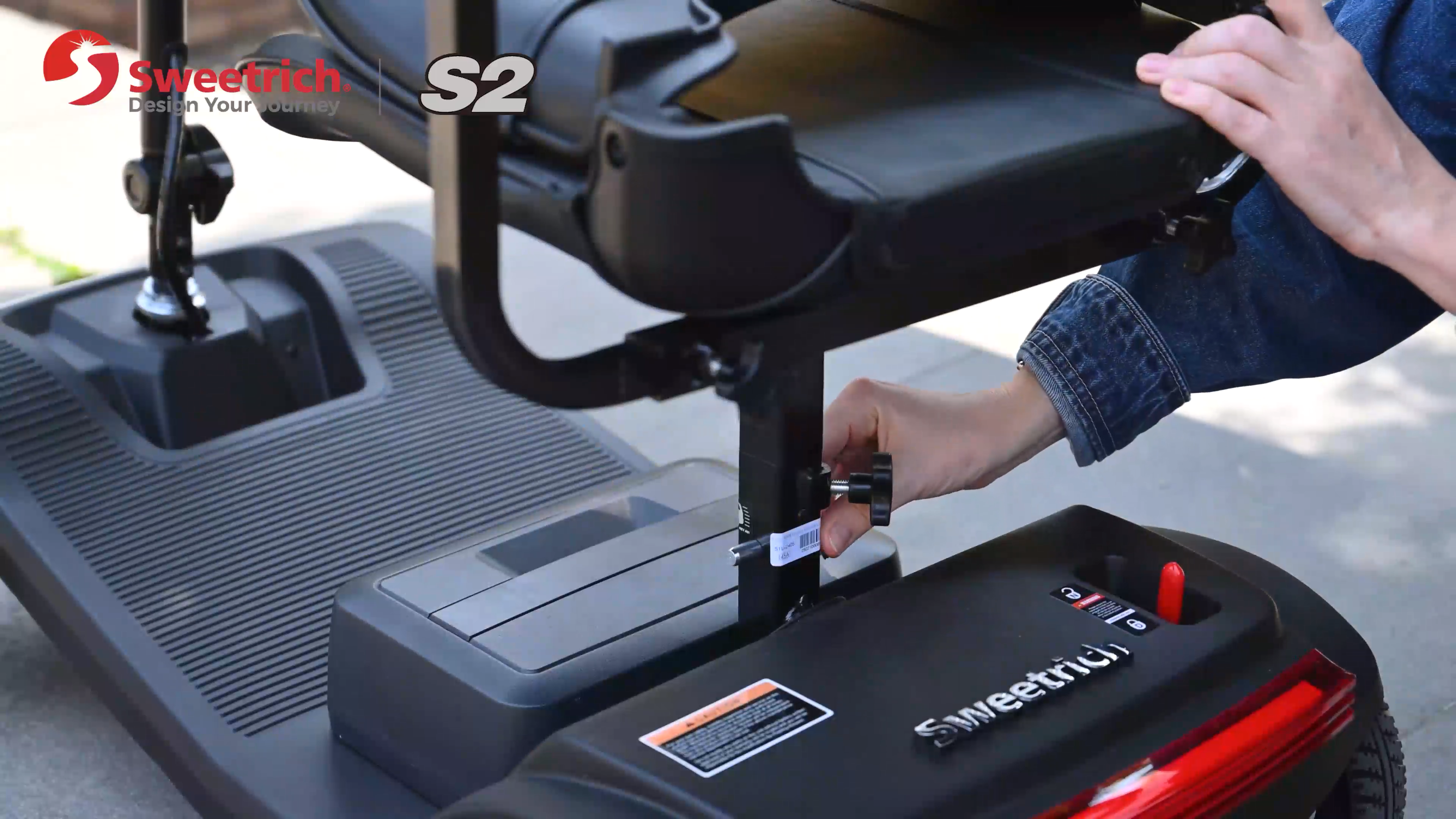 Amazon | 電動車椅子, シニアカー, 免許不要, 歩道走行, 12Ah鉛蓄電池 