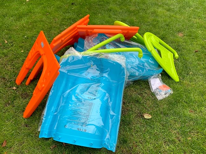 FEBER Mega Casual Water Slide, Garden Water Slide, Connect an External Hose, Non-Slip Ladders, Color Resistant, Easy Assembly, 1 Year, Famous ( FEL11000