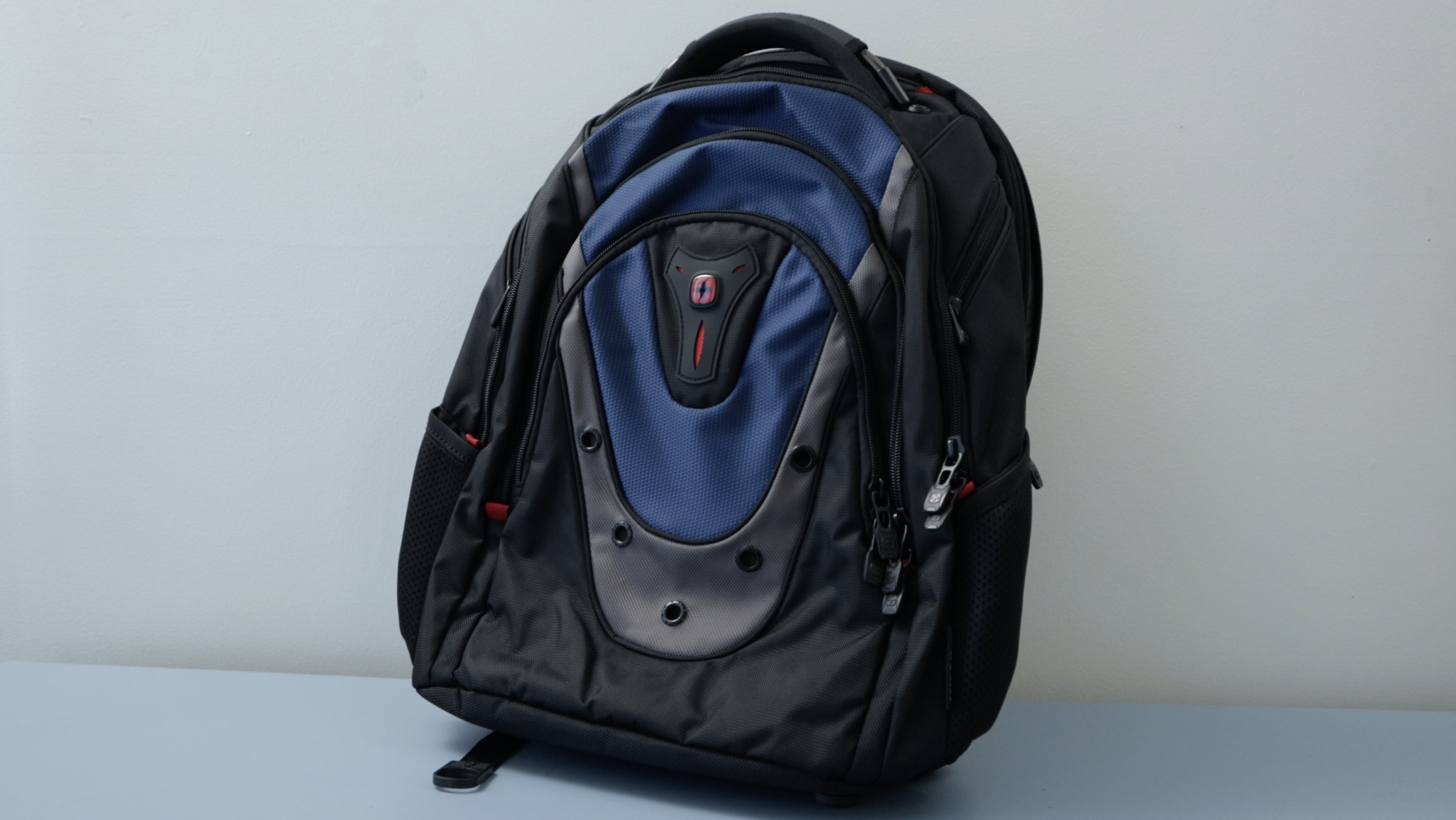 Watch SwissGear Wenger Ibex Laptop Backpack Review on Amazon Live