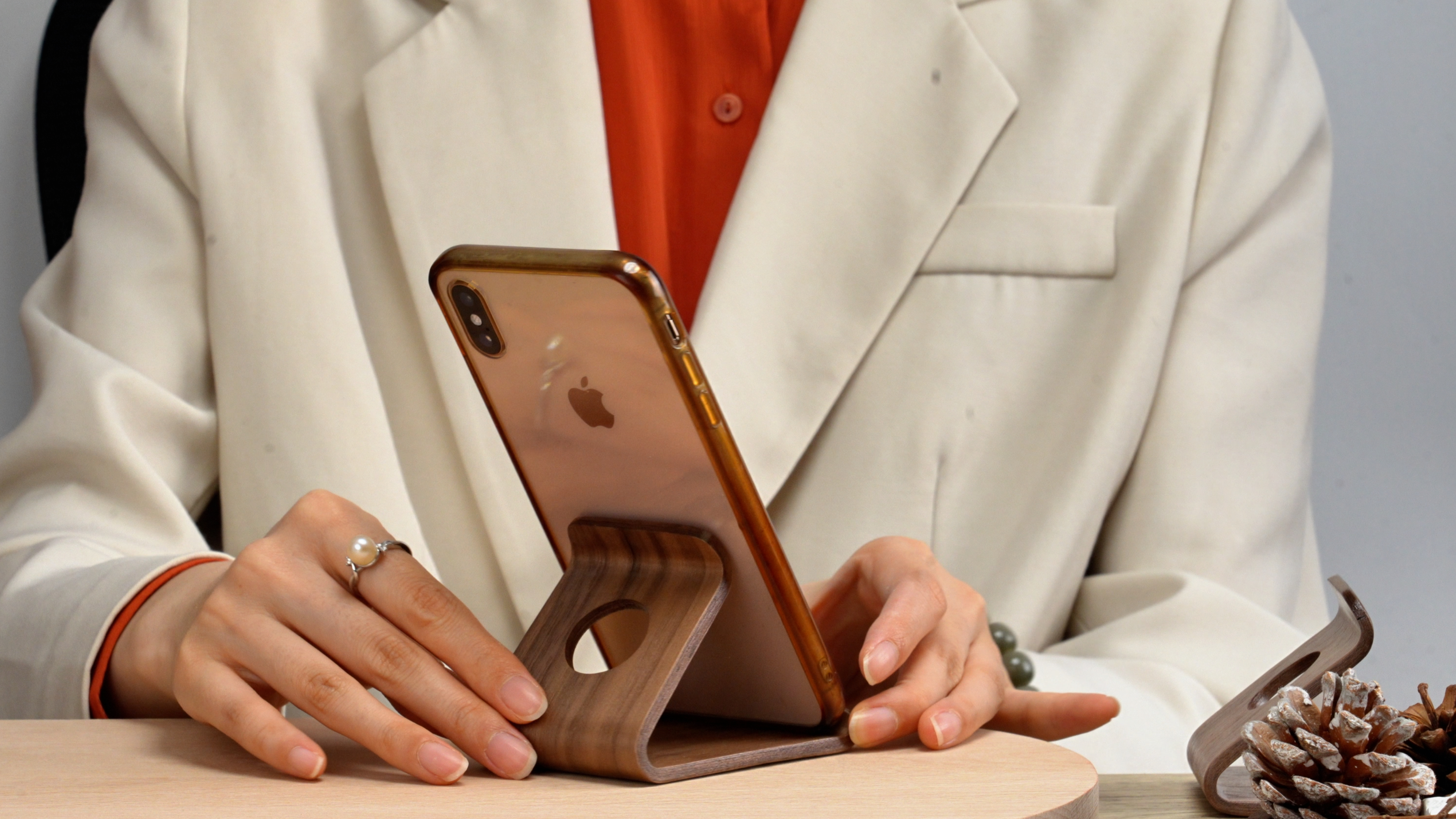 Amazon.com: ZJL Cell Phone Stand for Desk - Portable Wood Phone