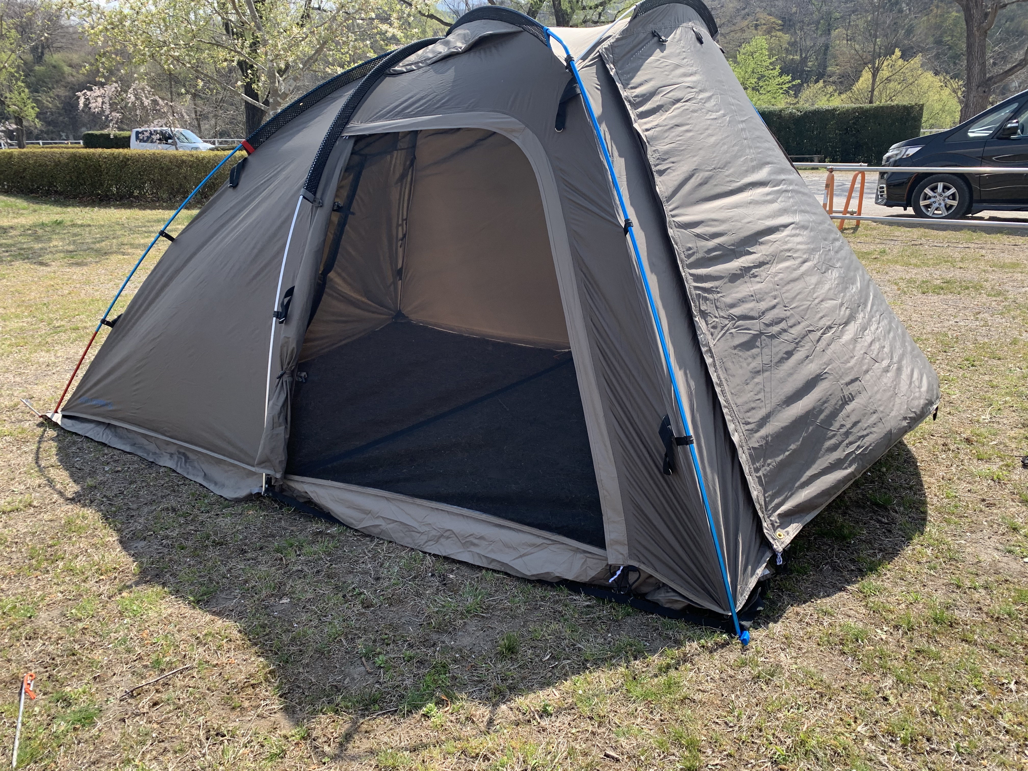 Whole Earth WE2KDA04 Outdoor Camping Tent, For 1-2 Antigua and