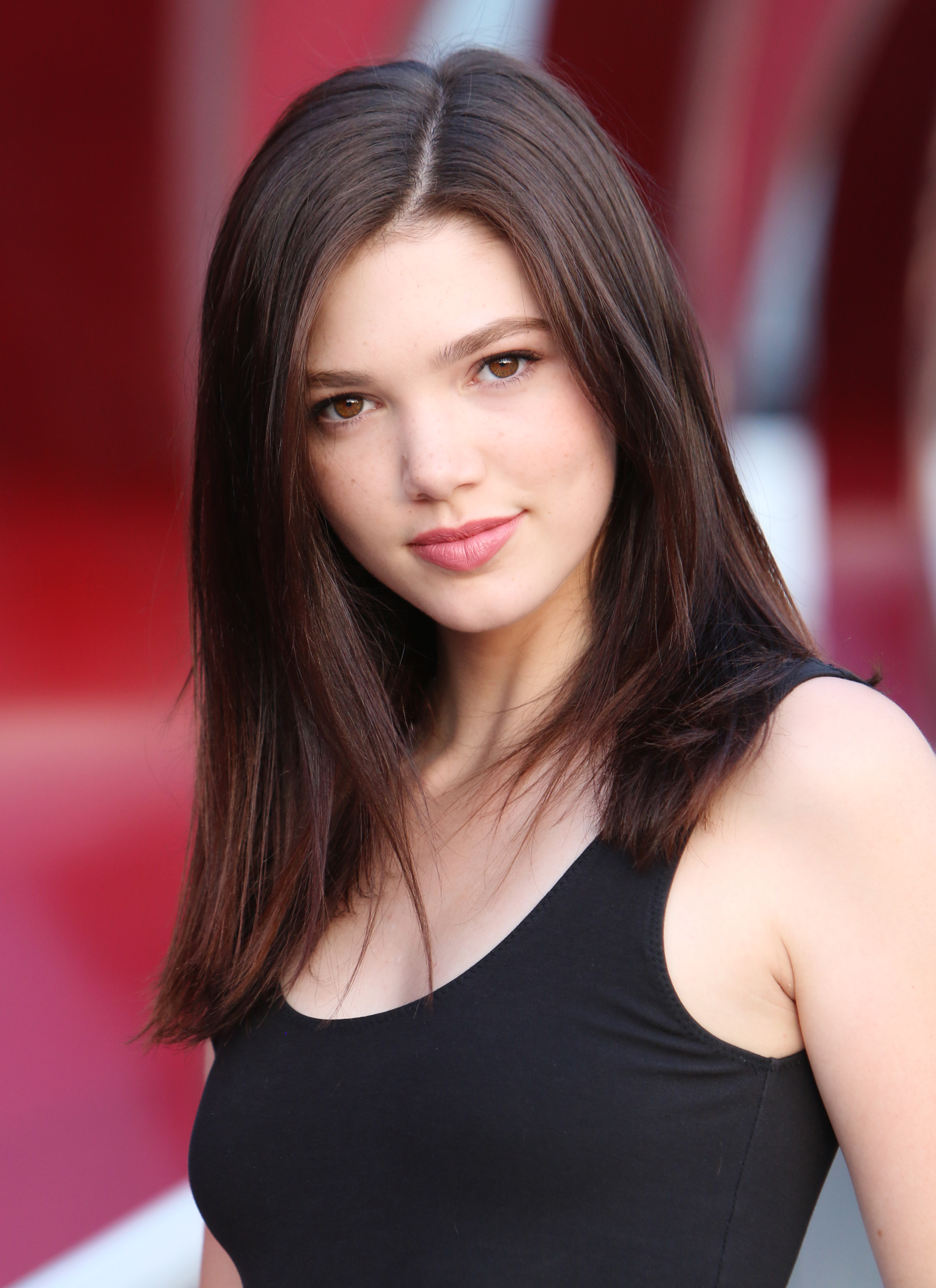 рэйчел энн макадамс. актриса наташа хенстридж. рэйчел макадамс в юности.