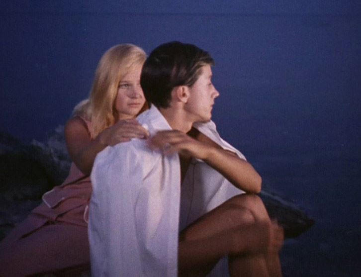 Ogay onasi ogay oglini payqamadi (porno onlayn)