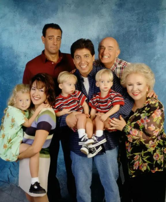 Everybody Loves Raymond" Pilot (TV Episode 1996) - Photos - IMDb