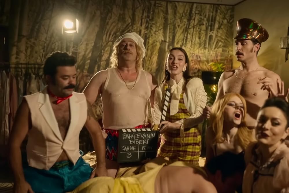 Chiroyli katta dumba porno Ayollar hukmronligi pornosini onlayn tomosha qiling