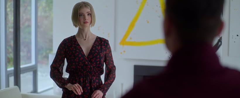 Elena Kampouris in Wifelike (2022)