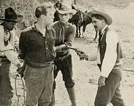 पोस्टर देखें