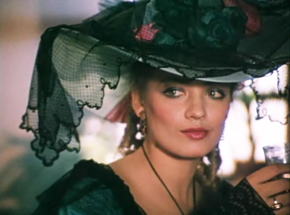 Bir marta sogishdan keyin sigirning suti yomon boladi. Katya Lynx bilan porno