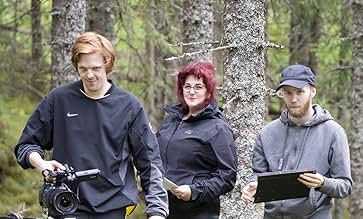 पोस्टर देखें