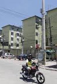 Primary photo for Favela 20x30