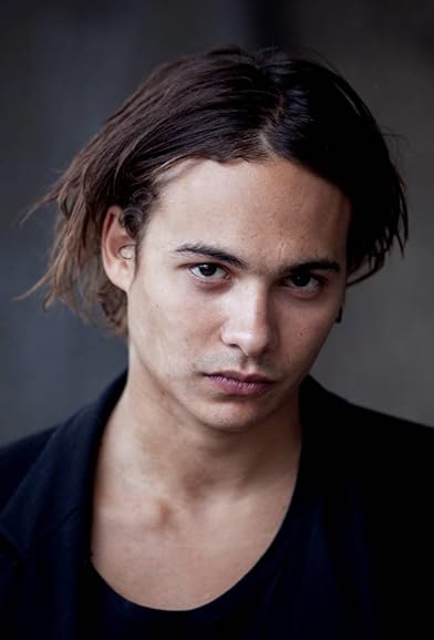 Primary photo for Frank Dillane Primary photo for Frank Dillane