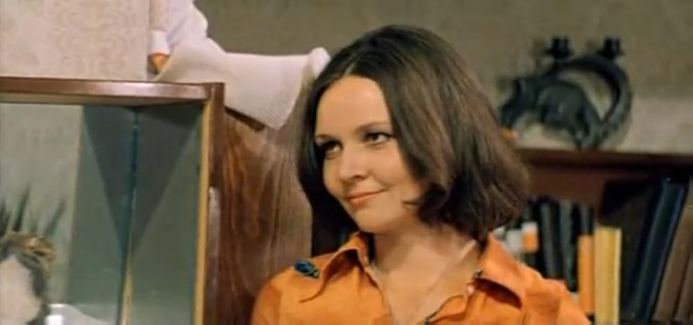 Porno yutqazadi va telefonda gaplashadi