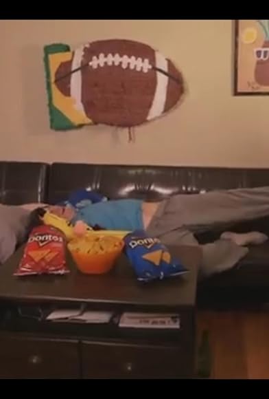 Primary photo for Doritos Super Bowl Commerical: 10 Minutes 'till Kick Off Primary photo for Doritos Super Bowl Commerical: 10 Minutes 'till Kick Off