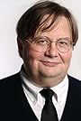 Tom Shales's primary photo Tom Shales's primary photo
