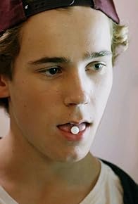 Primary photo for Lykke til, Isak