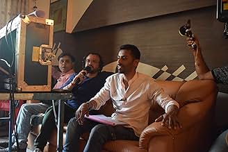 पोस्टर देखें