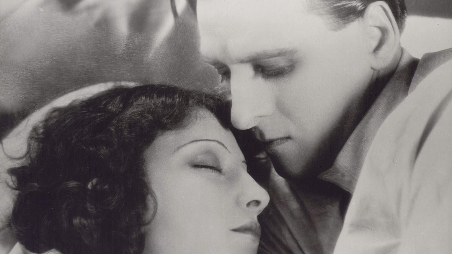 720p sifatli tranny pornosini tomosha qiling Orgazm GIF rasmlar