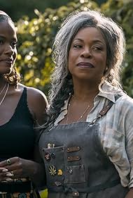 Lorraine Toussaint and Cassandra Freeman in Gazpacho (2025)