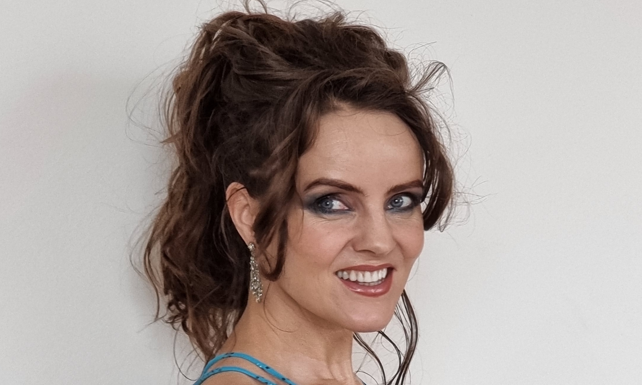 Xotinimning mushuki oqadi Kundalik yangilanishlar bilan porno sayt