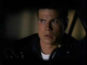 पोस्टर देखें