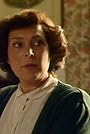 Lynda Bellingham's primary photo Lynda Bellingham's primary photo