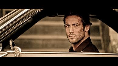 पोस्टर देखें