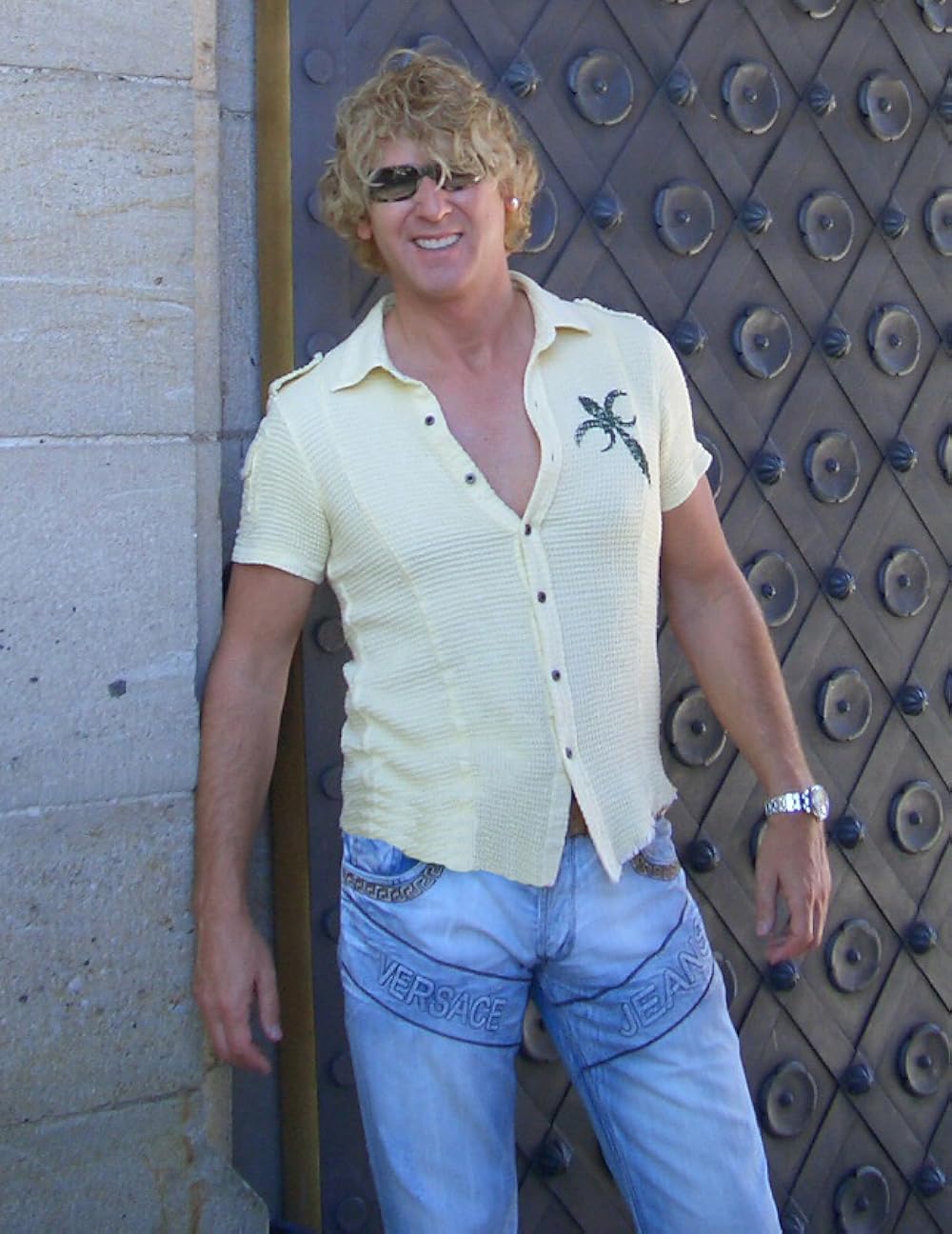 майкл блейки продюсер. Sasha blakey. Producer michael. Producer michael. Michael blakey.