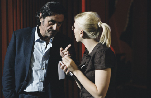 Scarlett Johansson and Ian McShane in Scoop (2006)