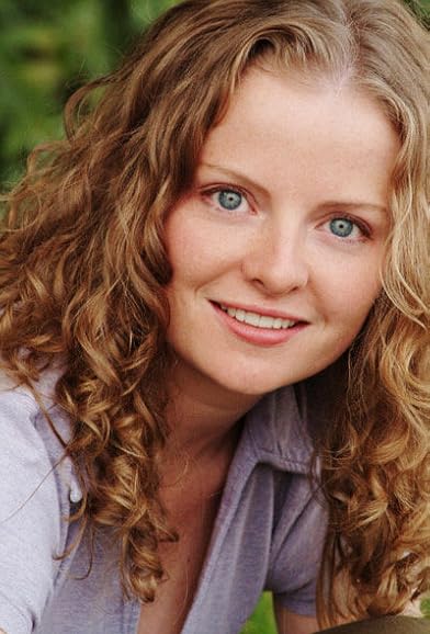 Primary photo for Anna Cummer Primary photo for Anna Cummer
