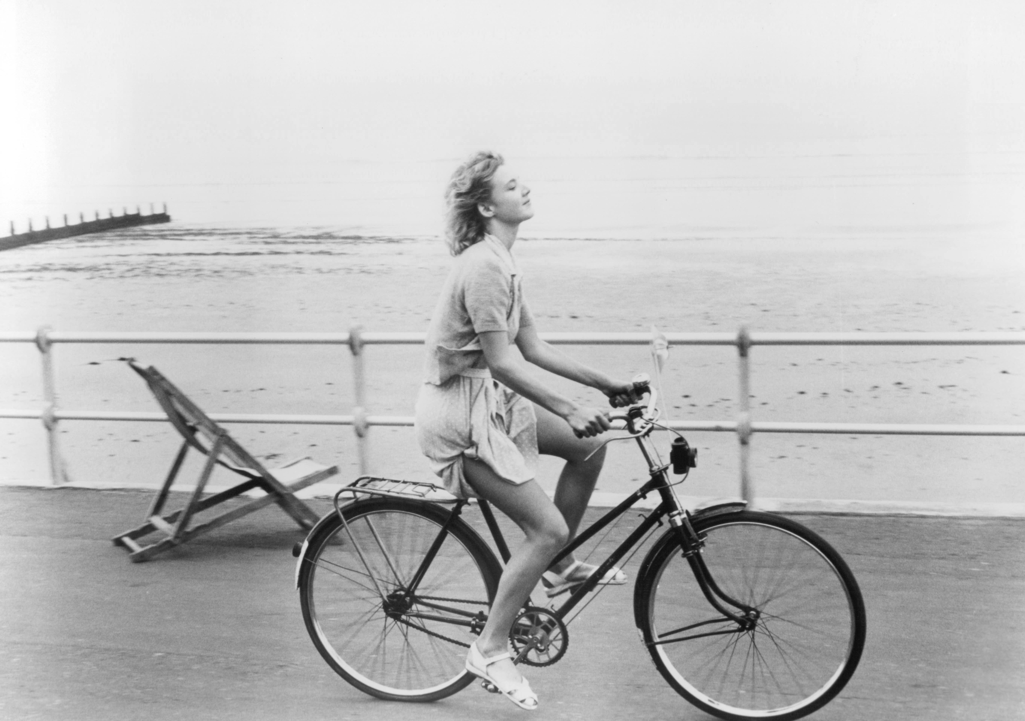 Emily Lloyd in Wish You Were Here (1987)