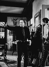 पोस्टर देखें