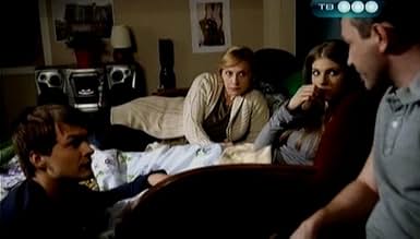 Qizil qalpoqcha video Krem bilan rus uy qurilishi porno