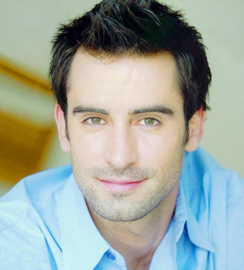 Актер баре. Т. дж. лоузер. martin spell актер. т. дж. лоузер фото. taken actors.