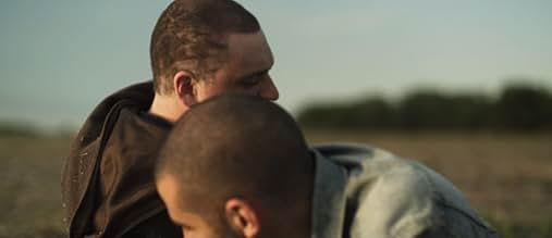 पोस्टर देखें