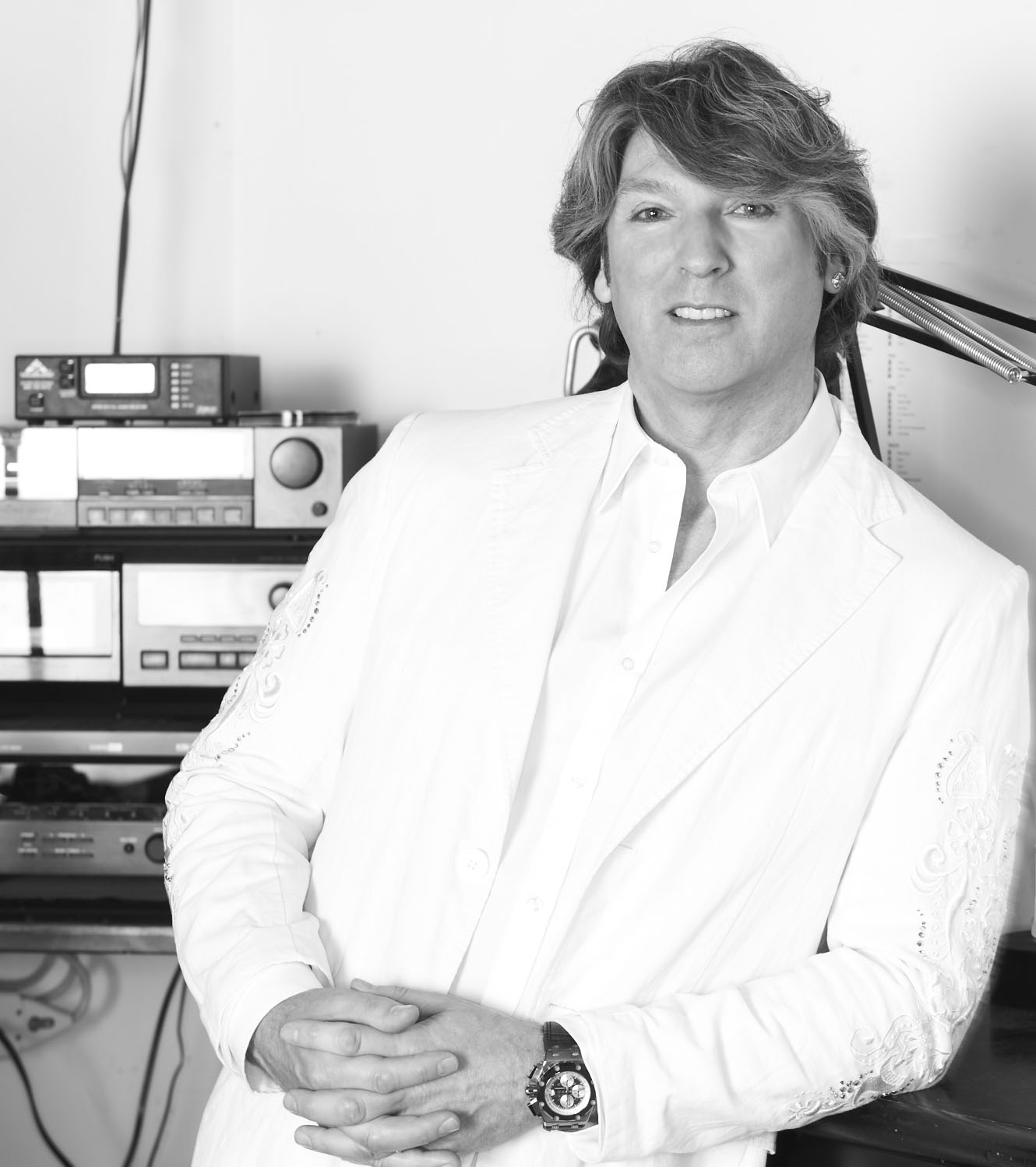 продюсер майкл. Epic producer michael. майкл блейки состояние. майкл джексон 2022. Michael blakey состояние.