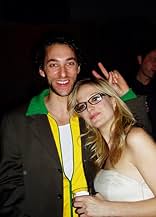 पोस्टर देखें