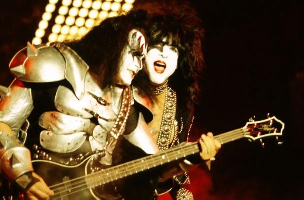 Paul stanley live. Paul stanley and gene simmons. пол стэнли в повседневных. kiss carnival of souls 1997.