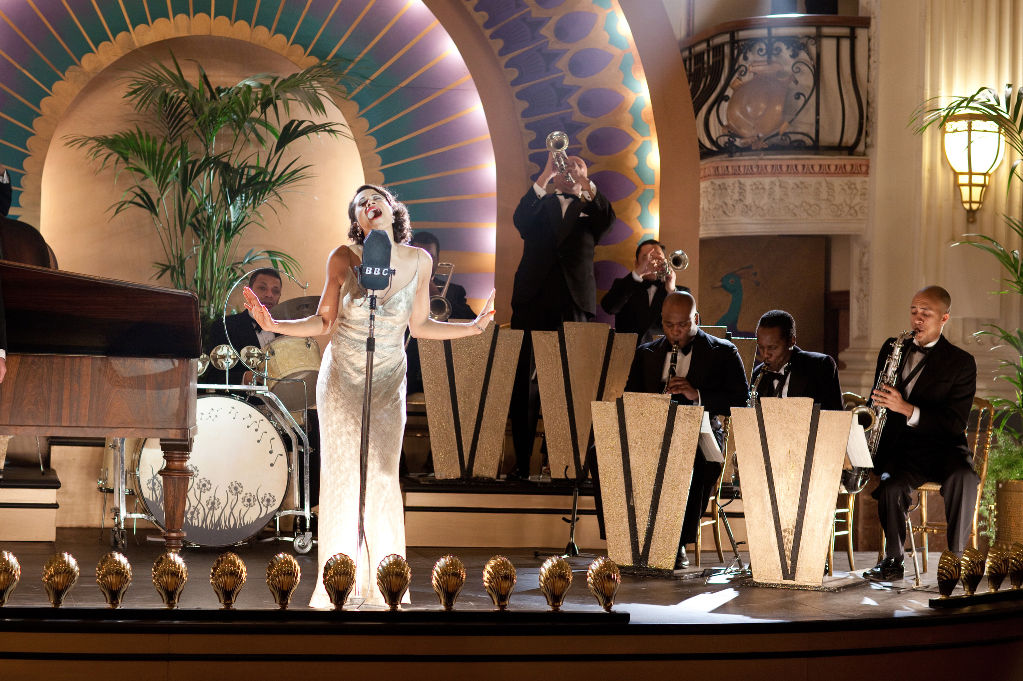 Dancing on the edge. Вунми моссаку. Dancing on the edge. Танцы на грани 2013. Dancing on the edge.