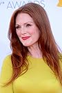 Julianne Moore's primary photo Julianne Moore's primary photo