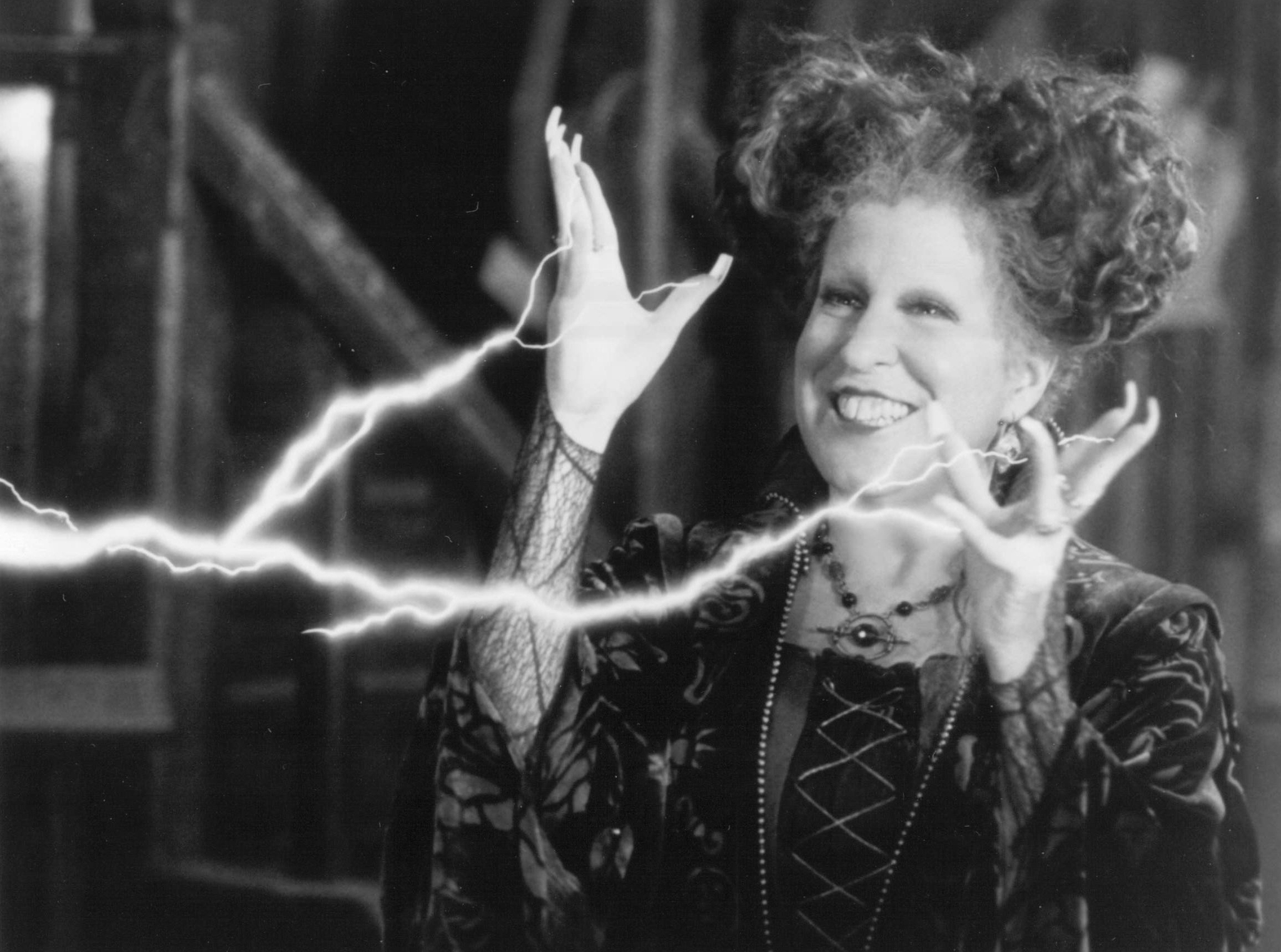 Bette Midler in Hocus Pocus (1993)