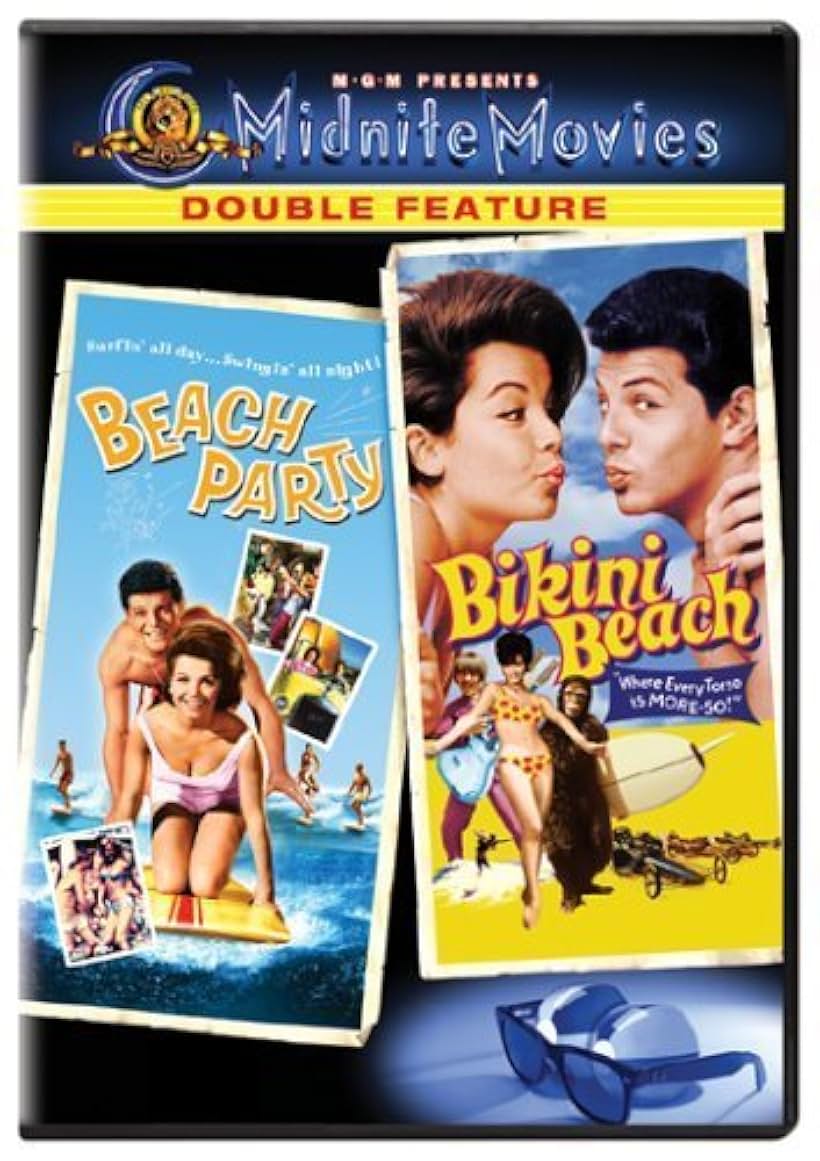 Frankie Avalon and Annette Funicello in Bikini Beach (1964)