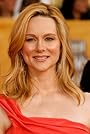 Laura Linney's primary photo Laura Linney's primary photo